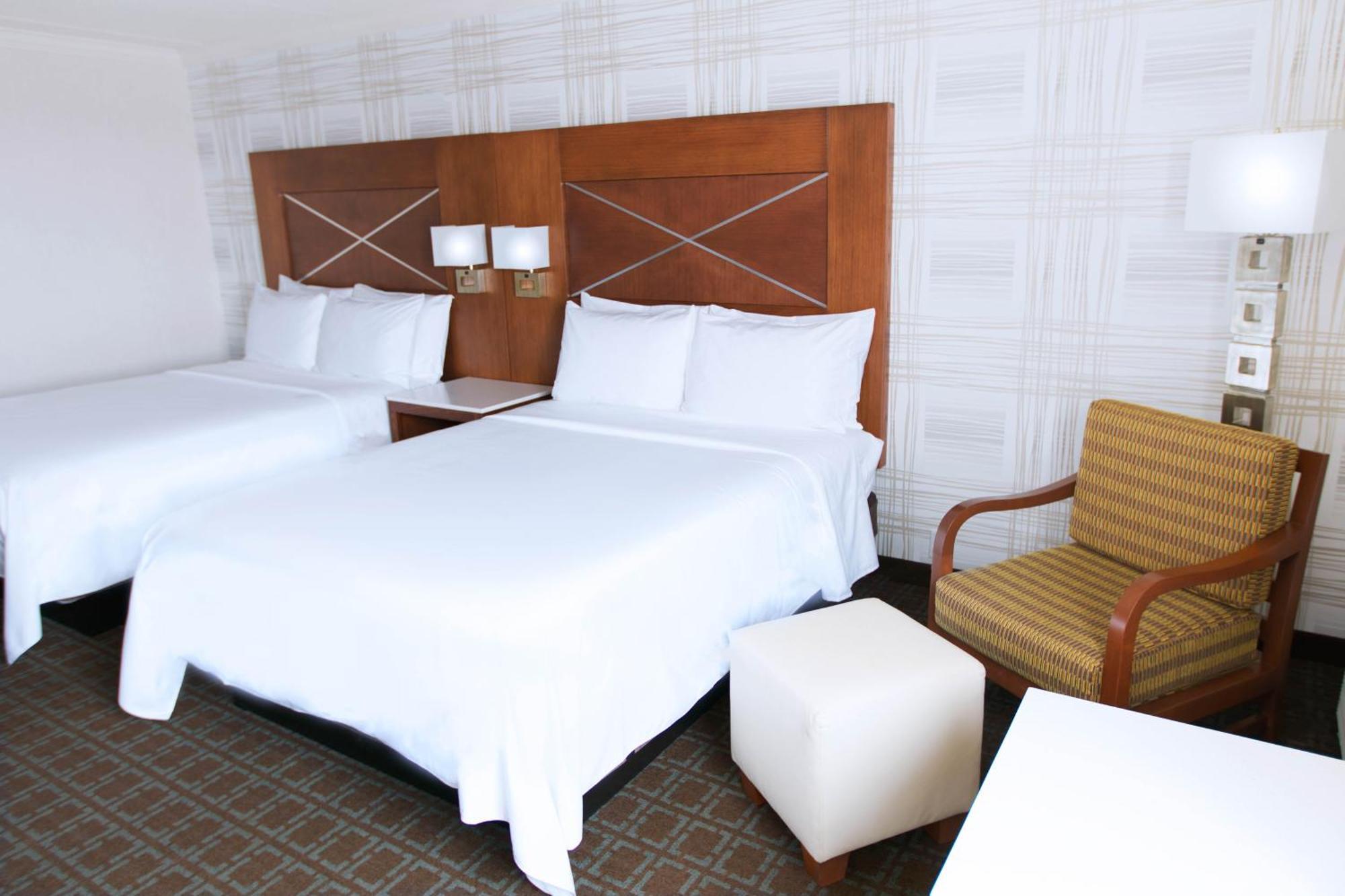 Hotel Doubletree By Hilton Madison Downtown Habitación foto